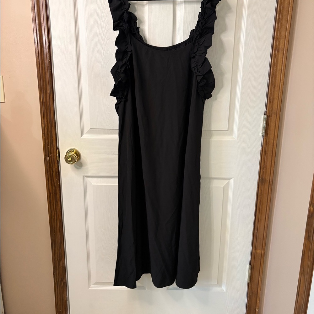 SHEIN curve  Elegant Black Ruffle Strap Dress